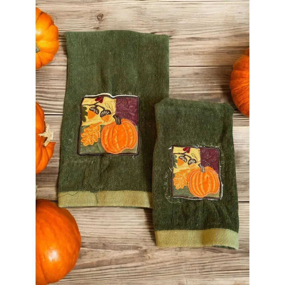 2 Olive Green Fall Pumpkin Towels , Hand towel and Fingertip towel